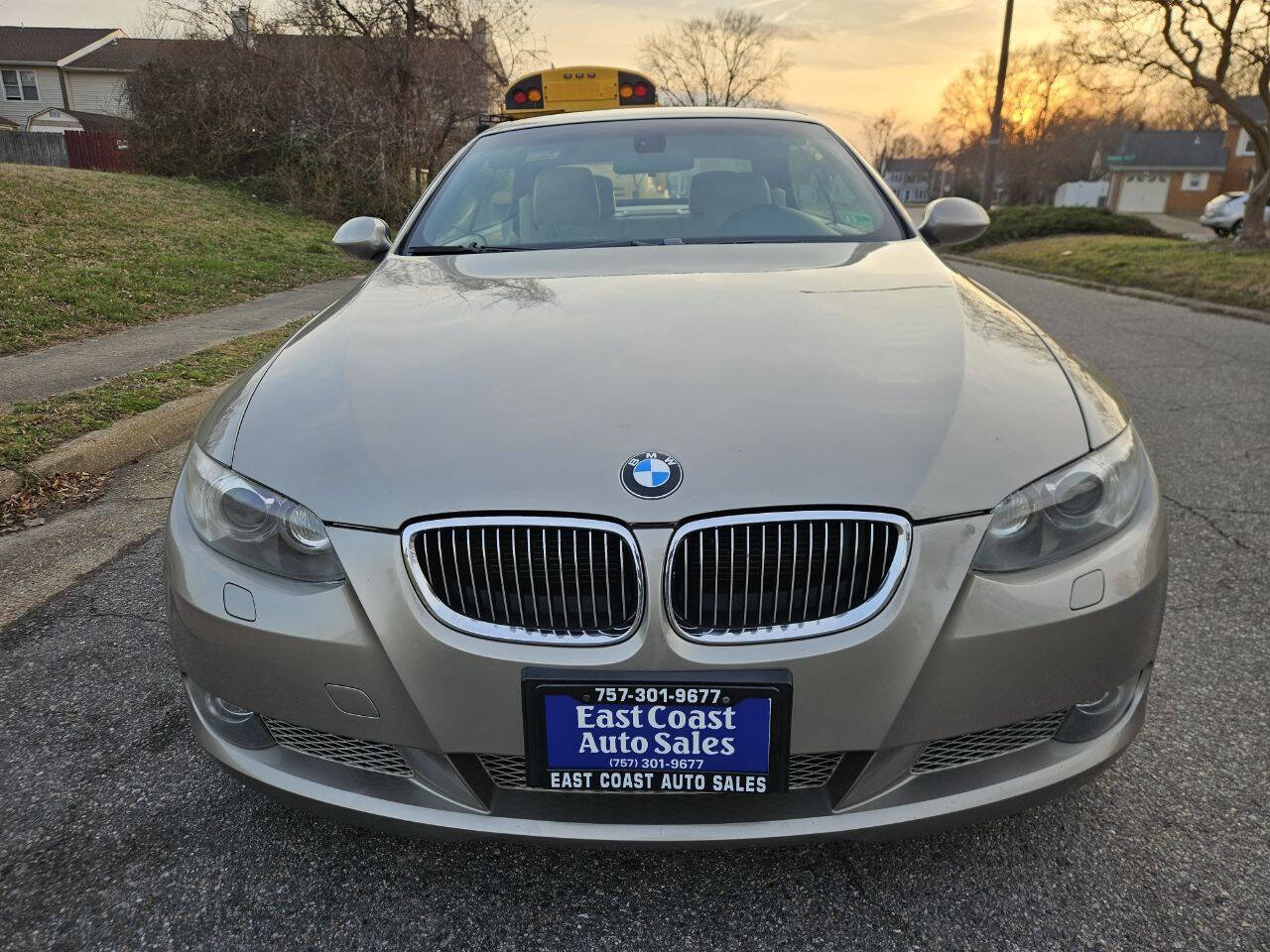 Used 2009 BMW 335i Convertible image 9