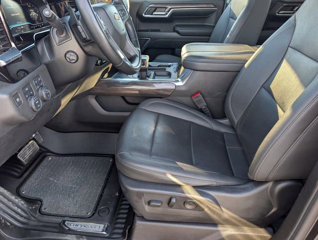 Used 2024 Chevrolet Silverado 1500 LTZ w/ LTZ Convenience Package II image 14
