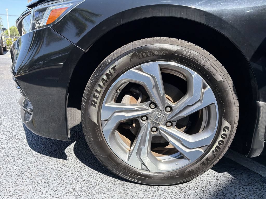 Used 2020 Honda Accord EX image 30