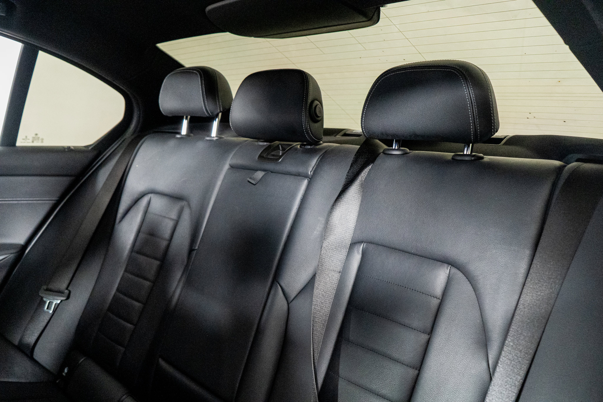 Used 2020 BMW 330i Sedan w/ Executive Package image 28