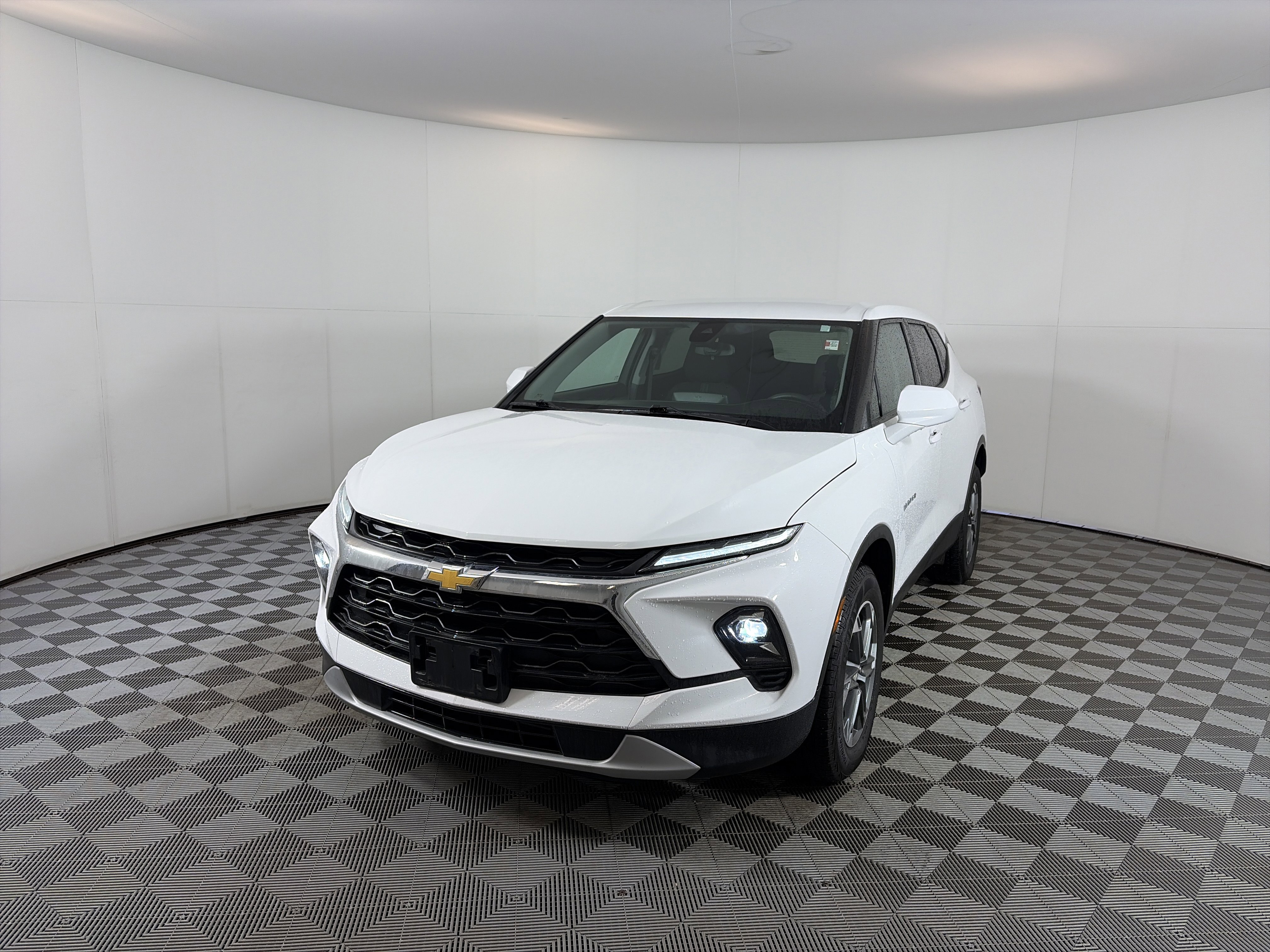 Certified 2024 Chevrolet Blazer LT image 2