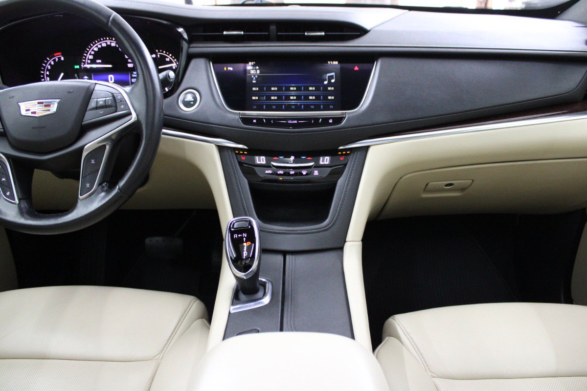 Used 2019 Cadillac XT5 Luxury FWD image 28