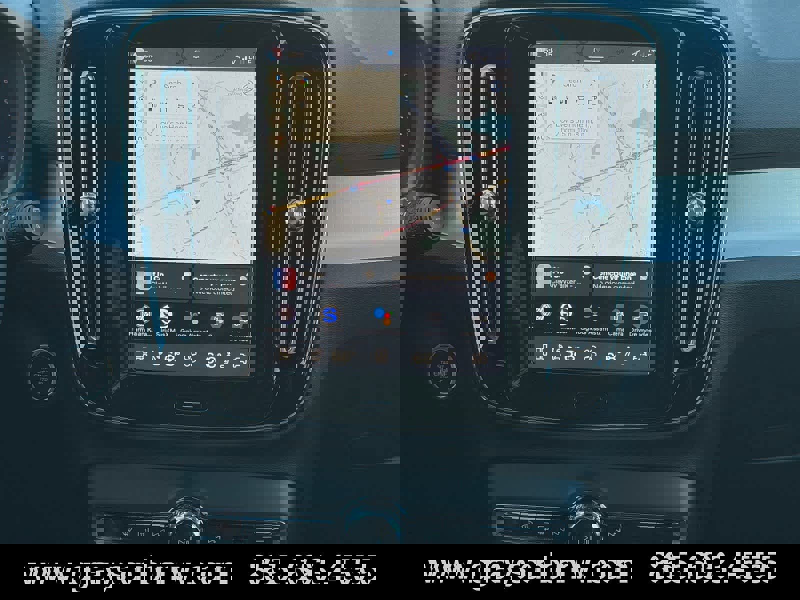 Used 2026 Volvo XC40 B5 Ultra w/ Protection Package Premier image 16