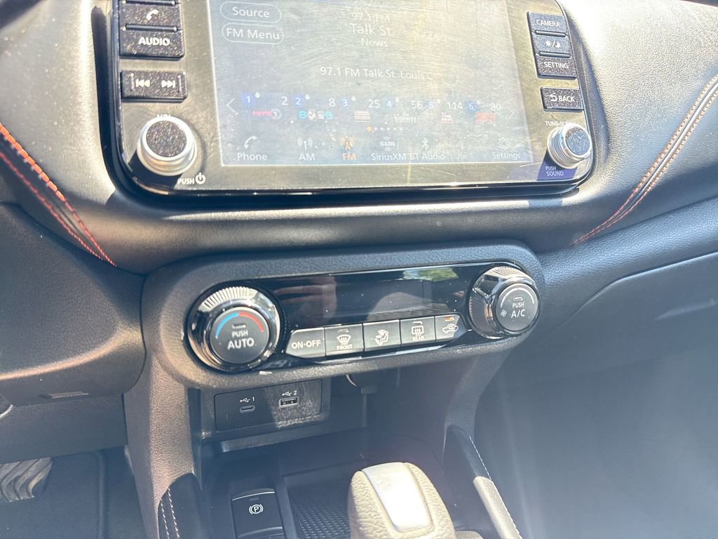 Used 2023 Nissan Kicks SR w/ Interior Electronics Package FWD image 18