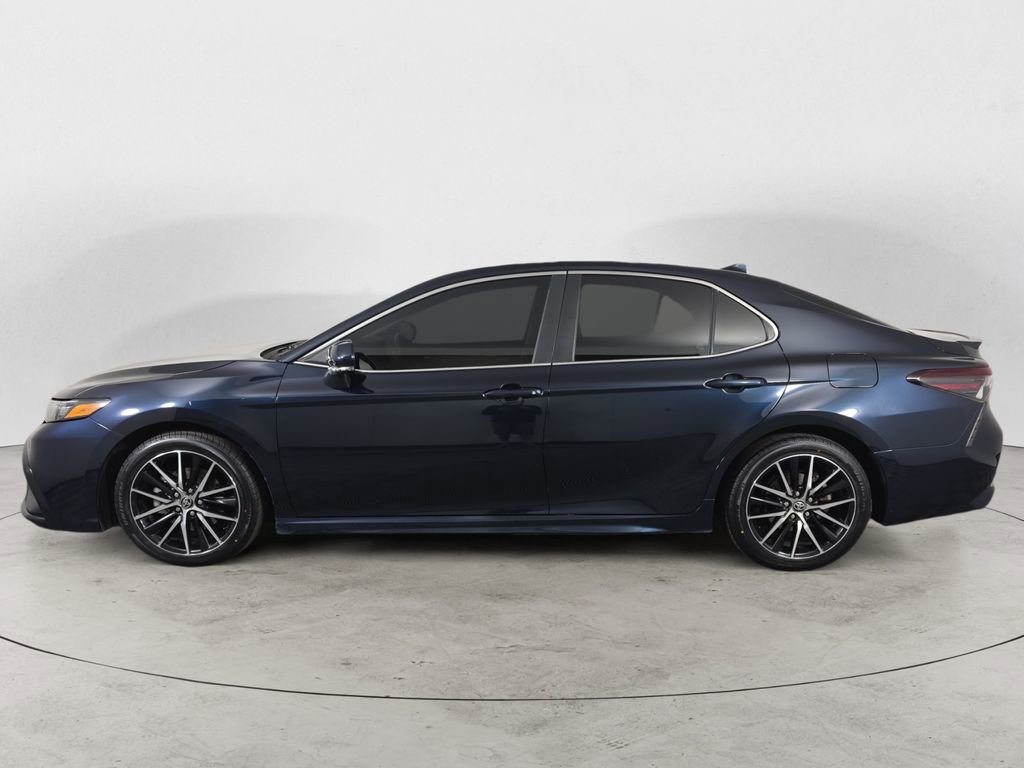 Used 2021 Toyota Camry SE w/ Cold Weather Package AWD/4WD image 2