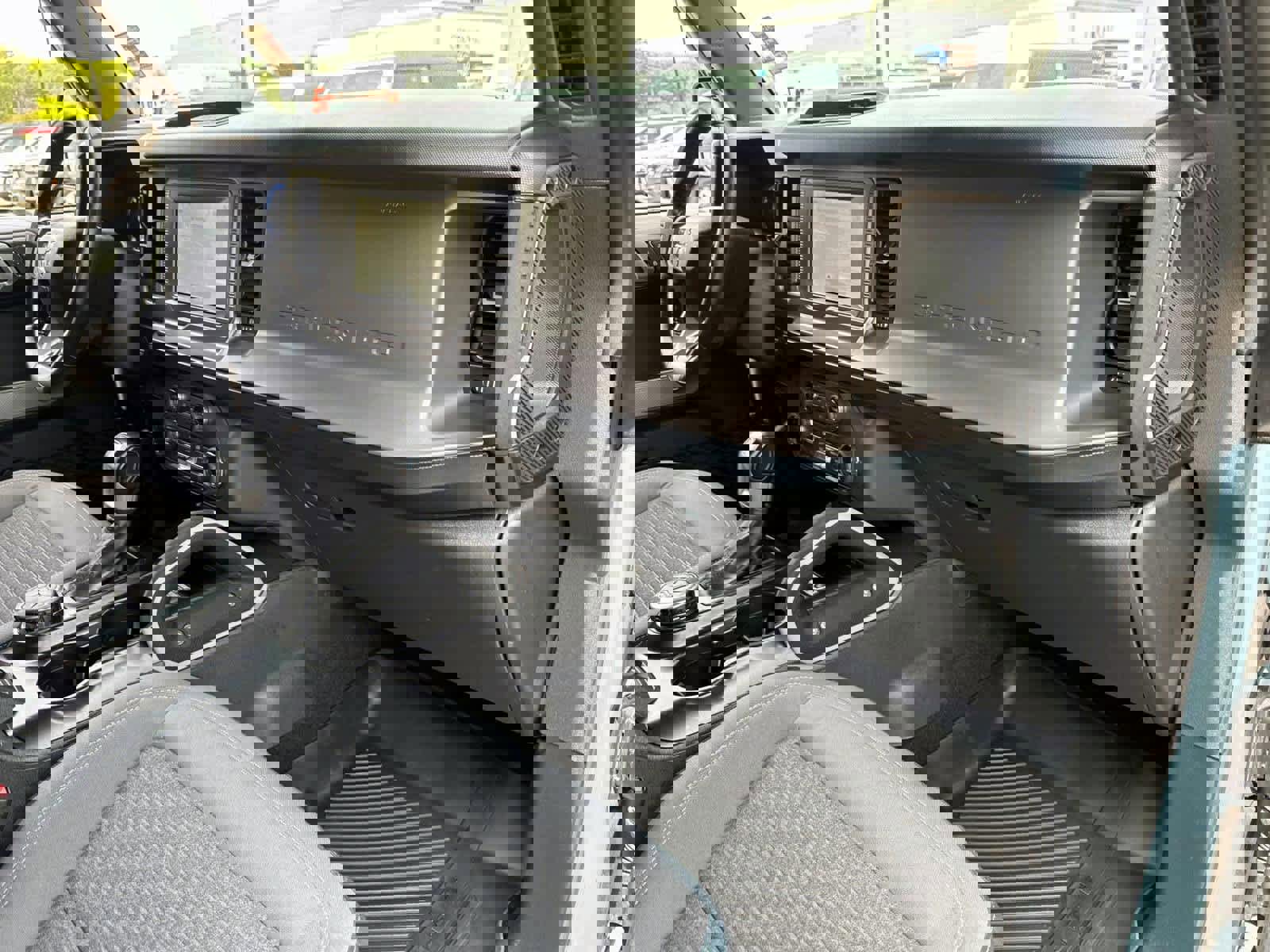 Used 2021 Ford Bronco Outer Banks image 10