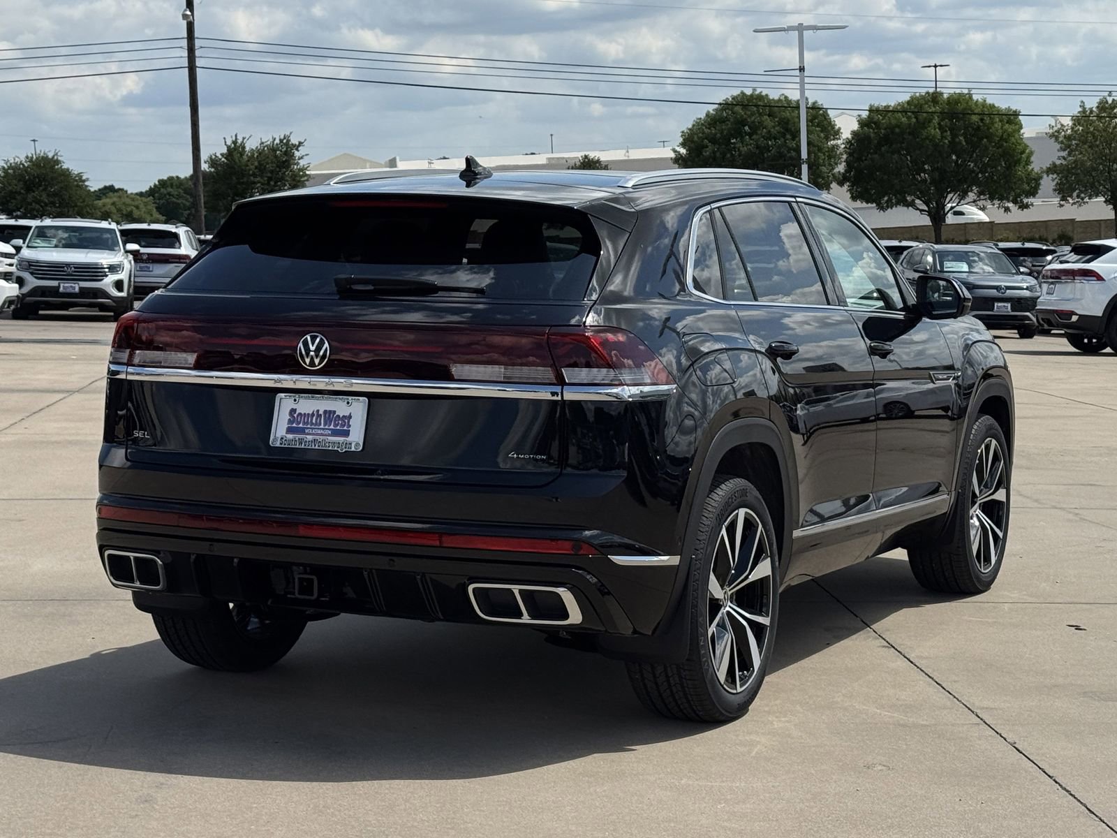 New 2026 Volkswagen Atlas Cross Sport SEL Premium R-Line AWD/4WD image 5