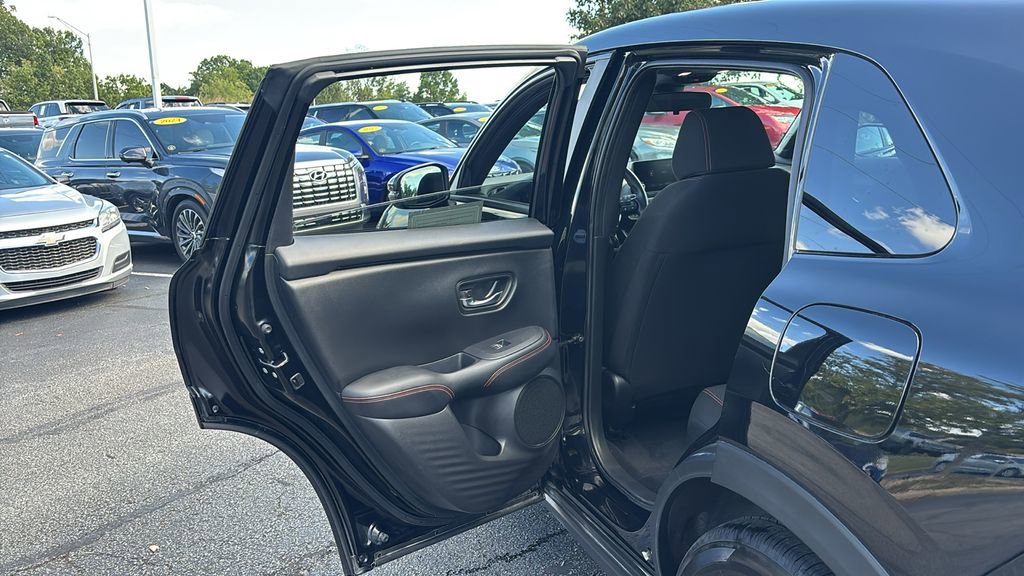 Used 2023 Honda HR-V Sport image 28