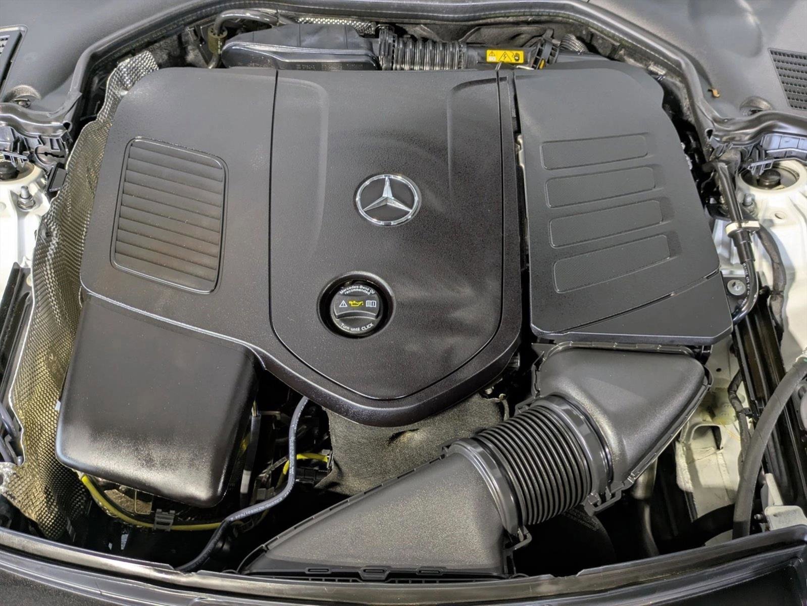 Certified 2025 Mercedes-Benz C 300 Sedan image 23