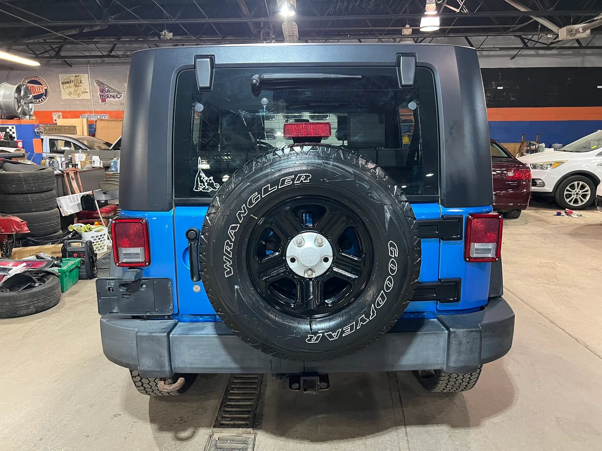 Used 2010 Jeep Wrangler Unlimited Sport AWD/4WD image 4