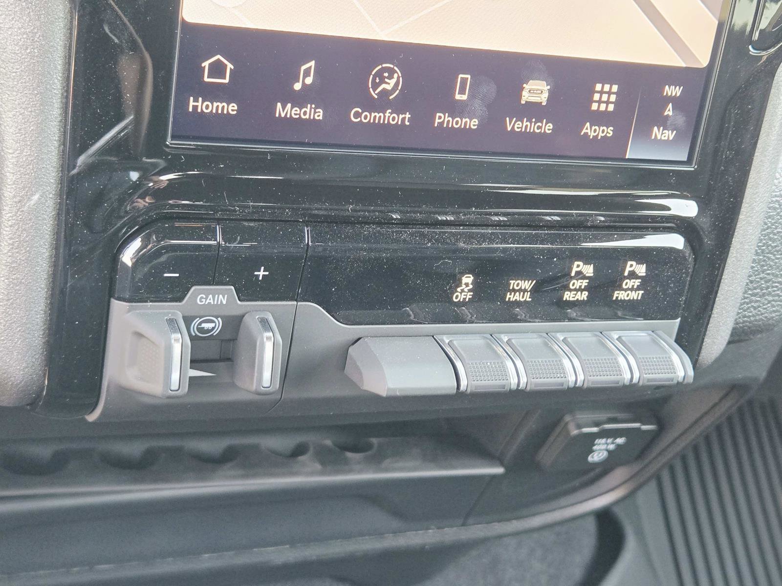 New 2026 RAM 2500 Tradesman image 25