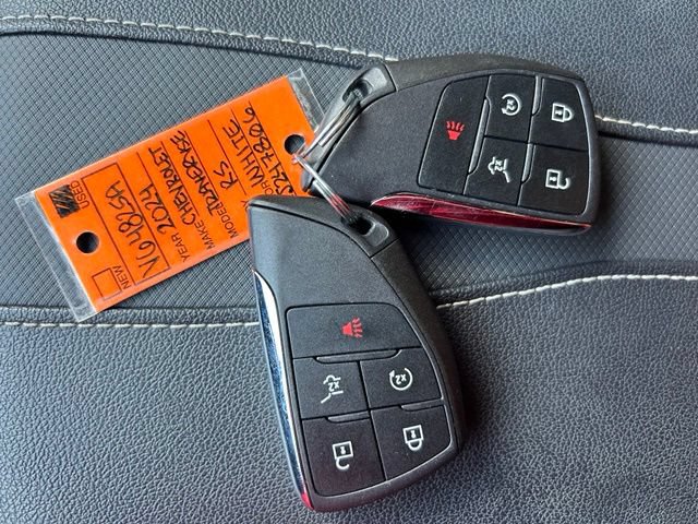 Used 2024 Chevrolet Traverse RS w/ LPO, Floor Liner Package FWD image 21