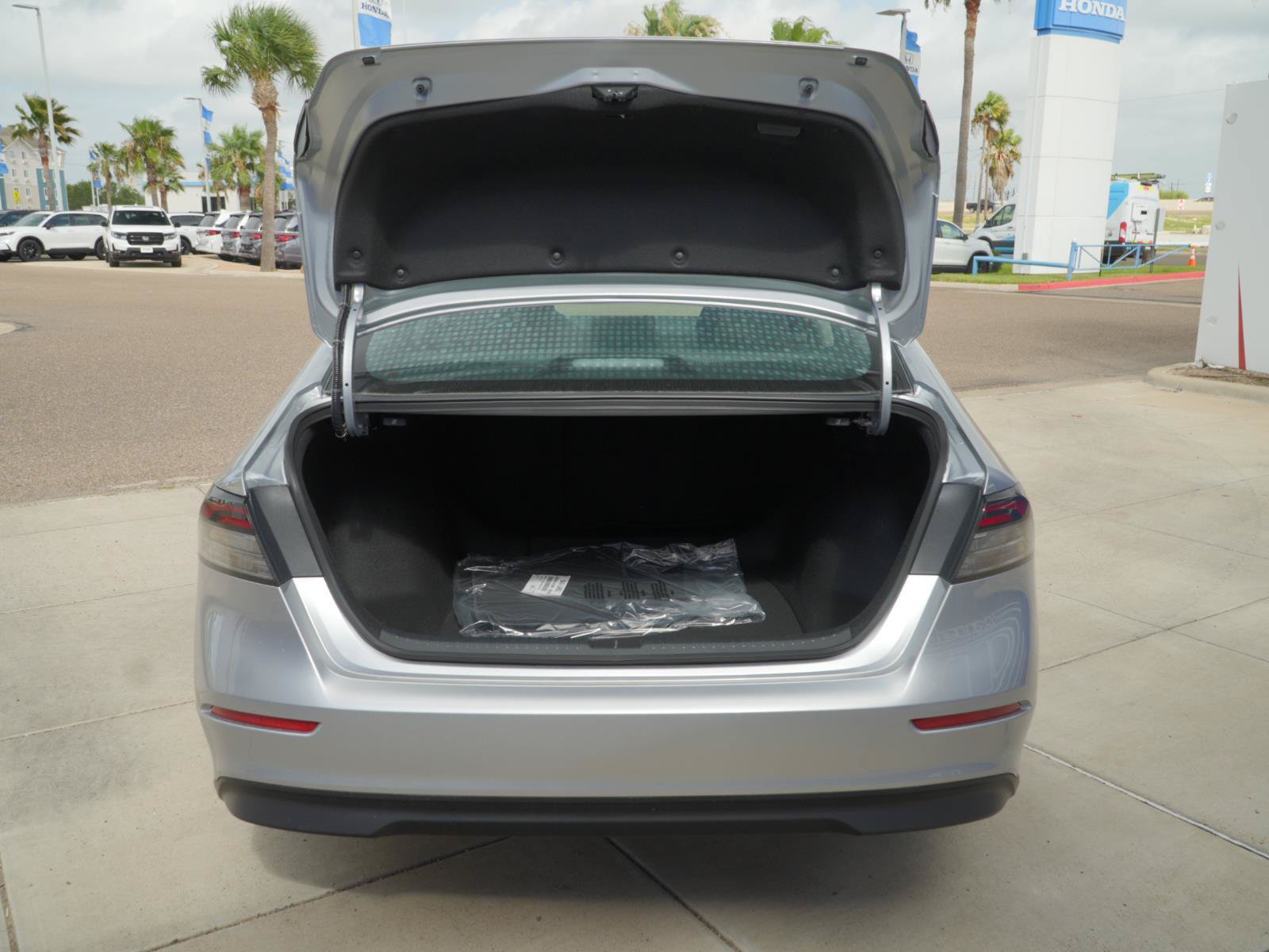 New 2026 Honda Accord SE image 7