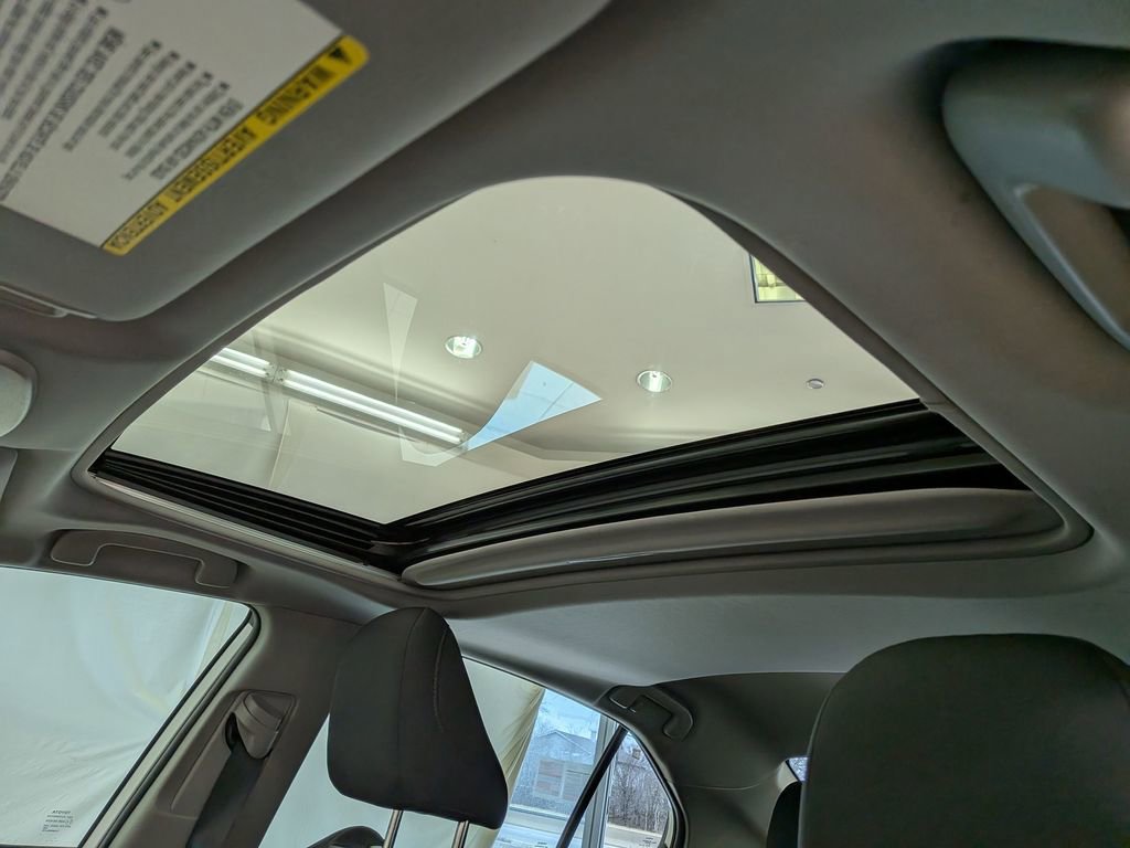 Used 2020 Toyota Camry LE w/ Sunroof Package image 16