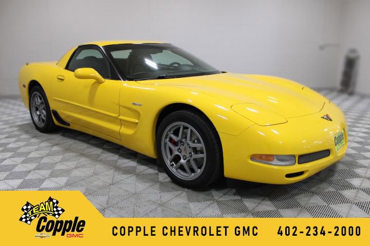 Used 2002 Chevrolet Corvette Z06 w/ Memory Pkg RWD image 1