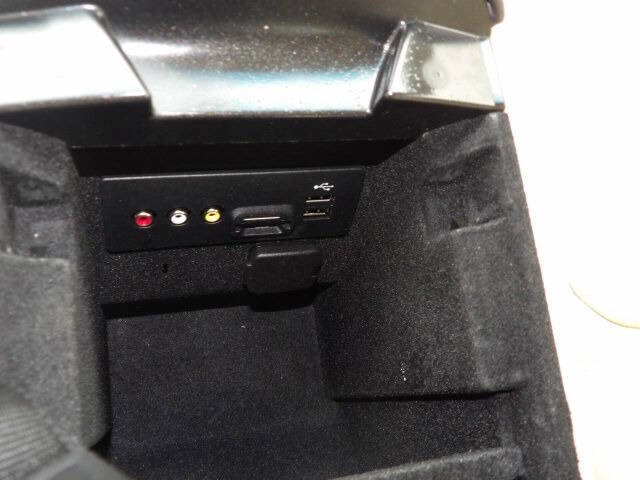 Used 2015 Lincoln MKZ Base 4dr Sedan w/ Equipment Group 202A Reserve image 19