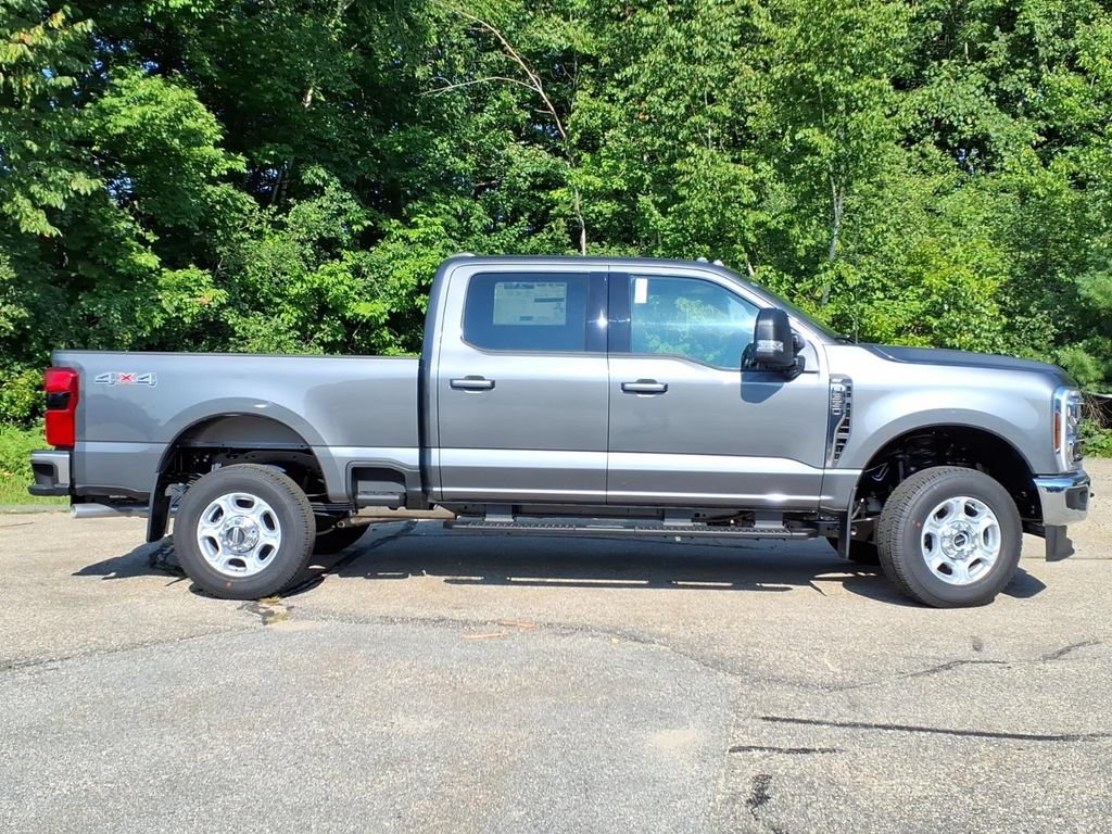 New 2026 Ford F350 XLT w/ XLT Premium Package AWD/4WD image 4