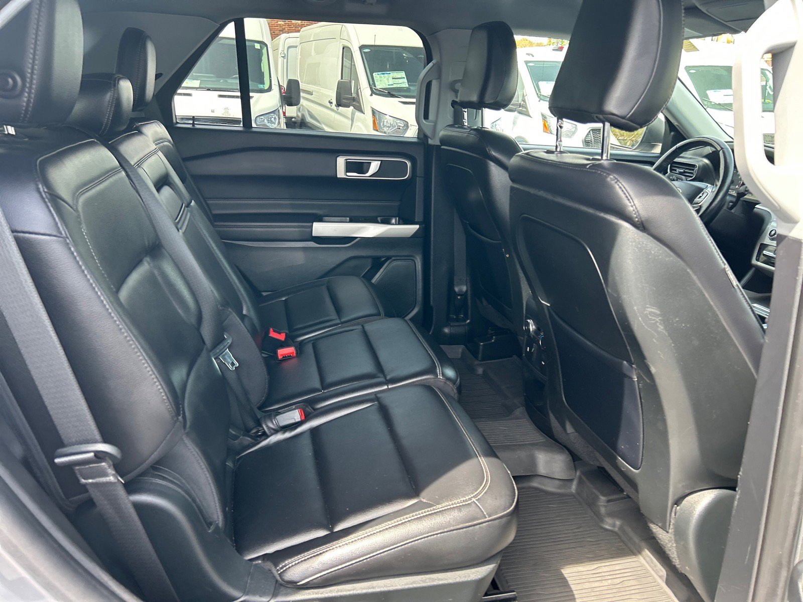 Certified 2020 Ford Explorer XLT w/ Equipment Group 202A AWD/4WD image 21