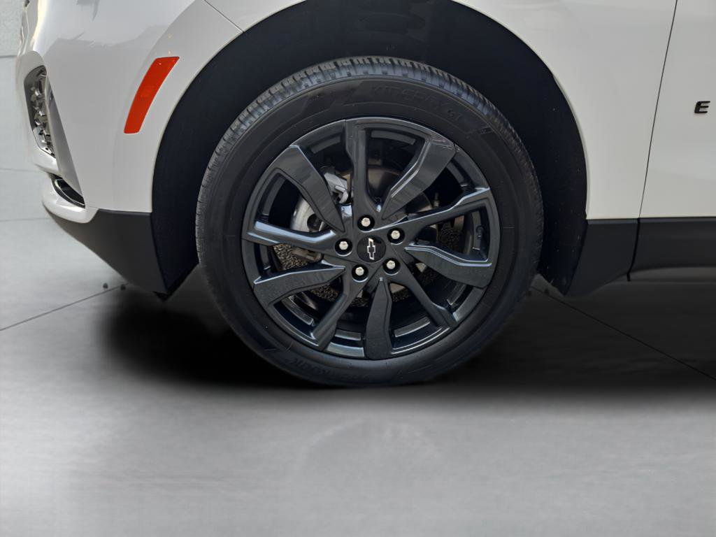 Used 2023 Chevrolet Equinox RS image 5