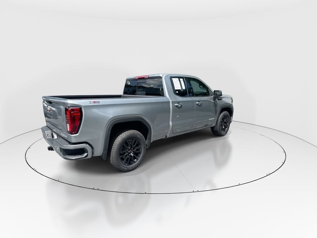 Used 2025 GMC Sierra 1500 Elevation AWD/4WD image 8