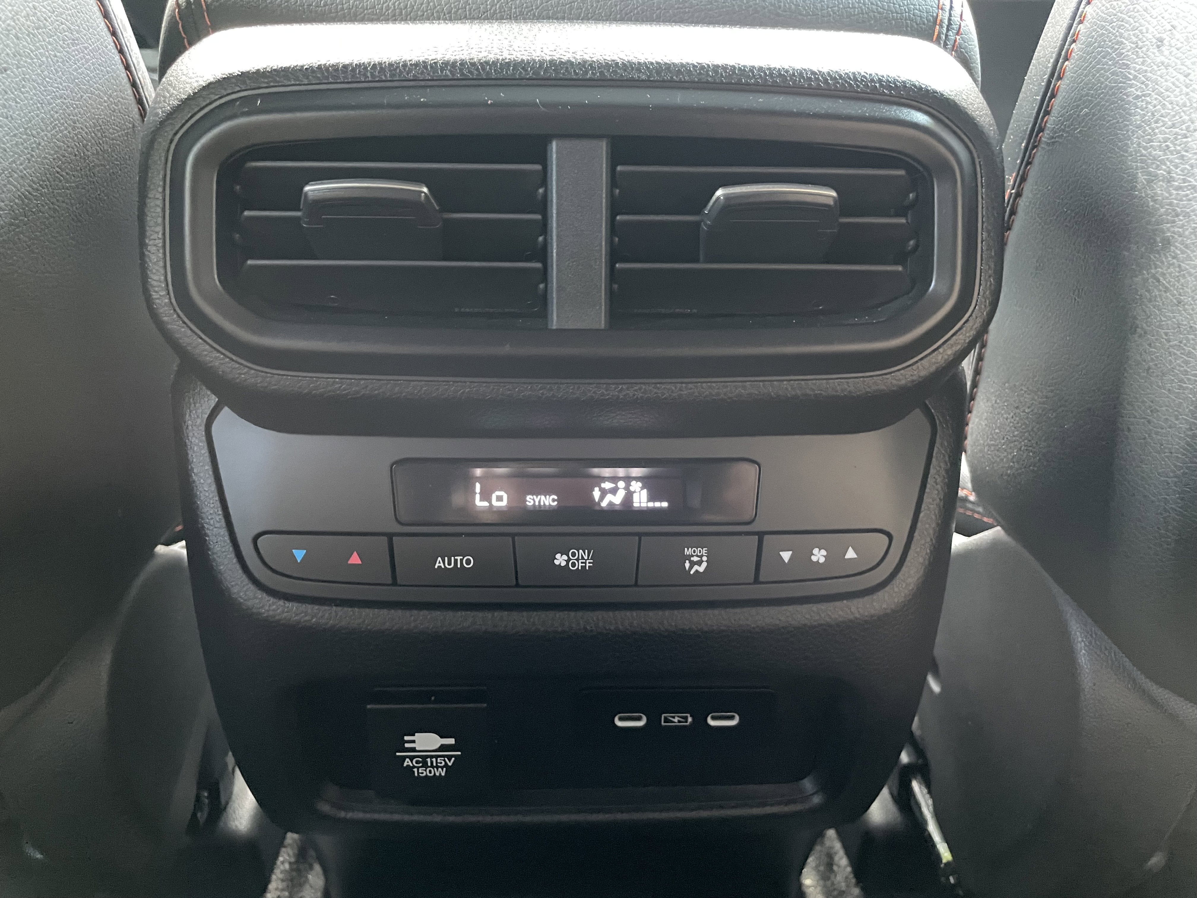 Certified 2024 Honda Pilot TrailSport image 24