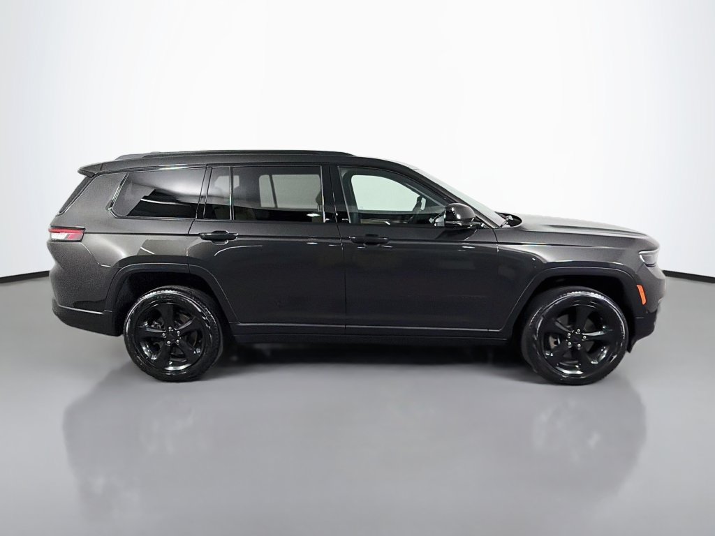 Used 2025 Jeep Grand Cherokee L Limited w/ Luxury Tech Group II AWD/4WD image 8