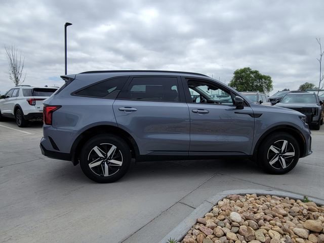 Certified 2022 Kia Sorento EX FWD image 6