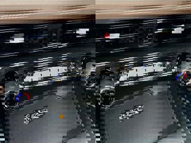 Used 2025 Chevrolet Tahoe High Country image 18