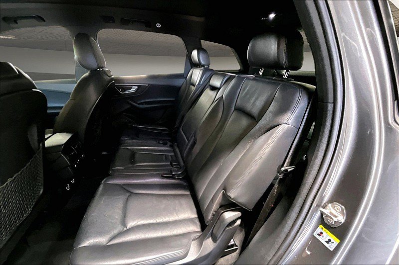 Used 2018 Audi Q7 3.0T Premium Plus w/ Premium Plus Package AWD/4WD image 23