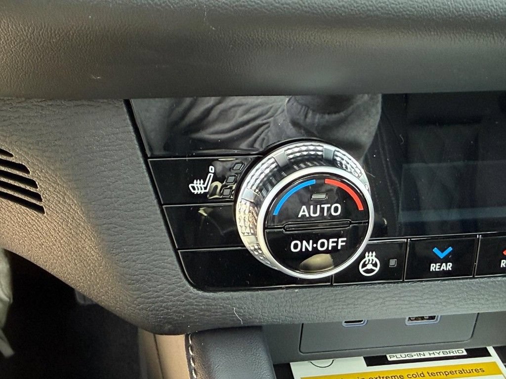Used 2026 Nissan Rogue Platinum AWD/4WD image 19