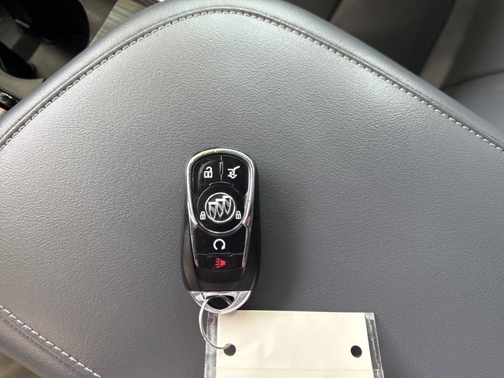 Used 2018 Buick Enclave Essence FWD image 35