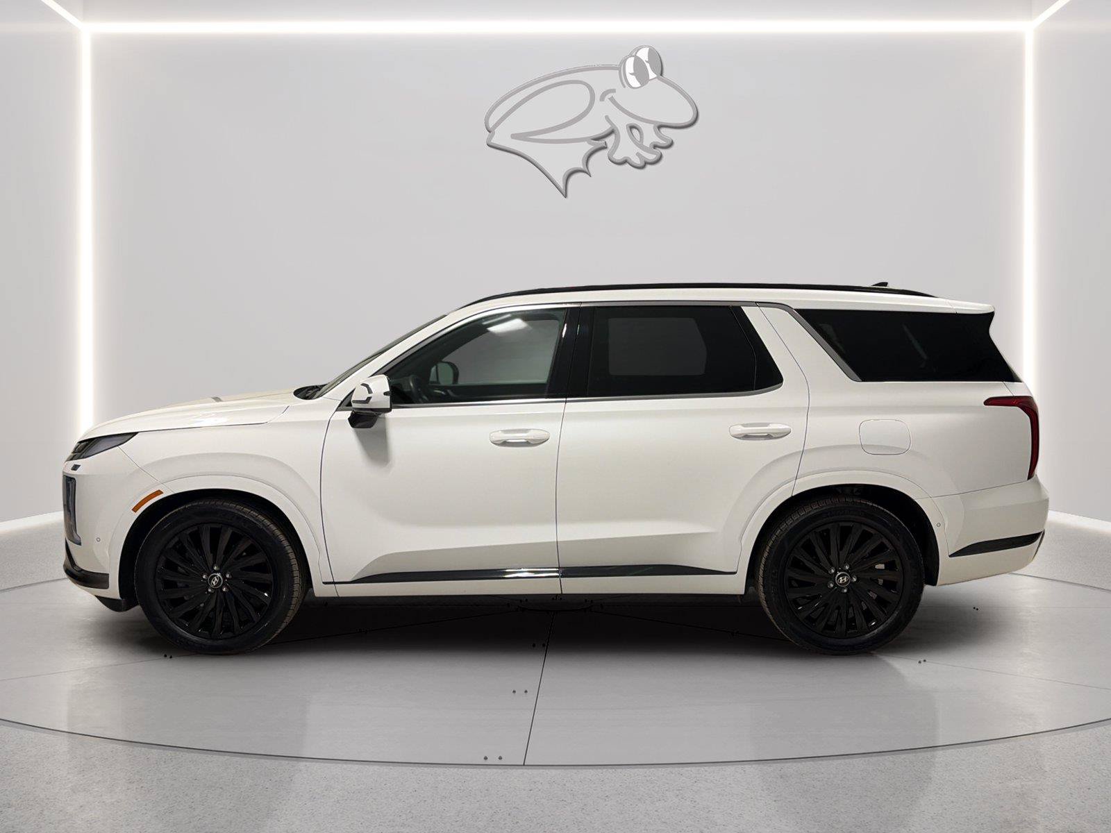 Used 2024 Hyundai Palisade Calligraphy AWD/4WD image 2