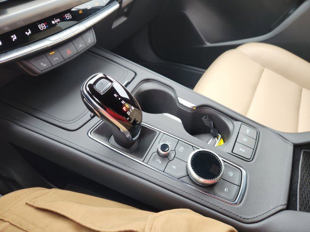 Used 2024 Cadillac XT4 Luxury image 46