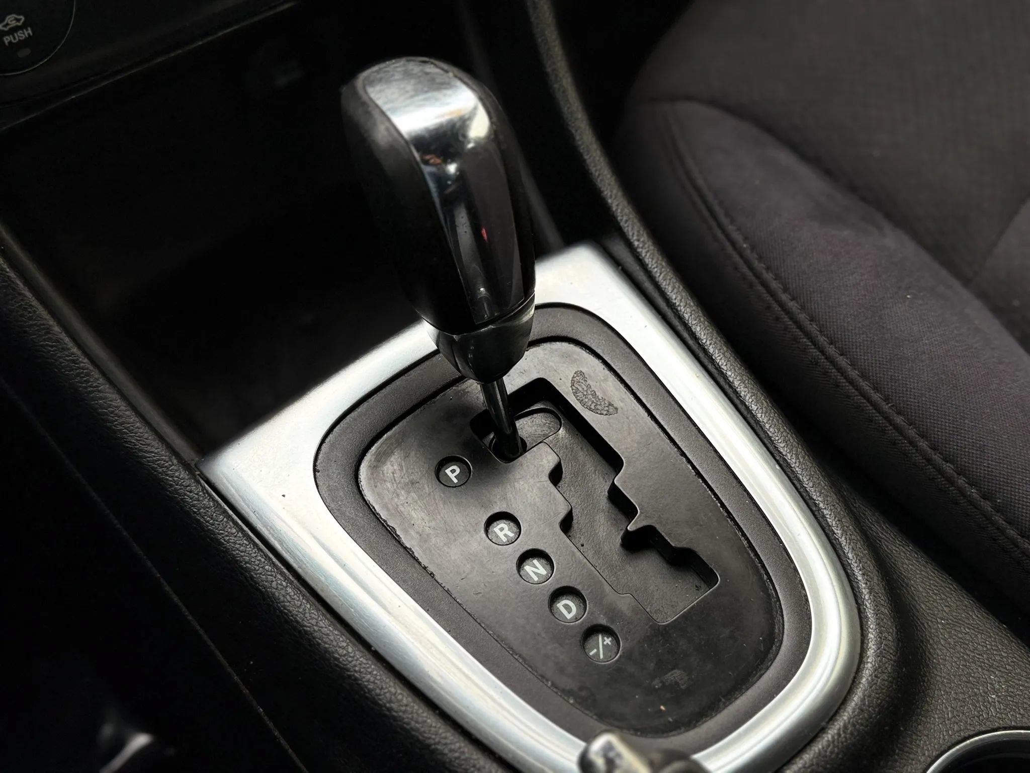 Used 2013 Chrysler 200 Touring FWD image 19