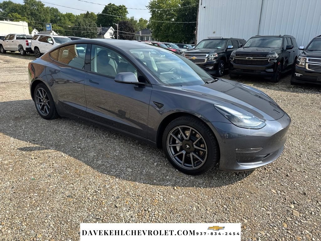 Used 2022 Tesla Model 3 Long Range AWD/4WD image 9