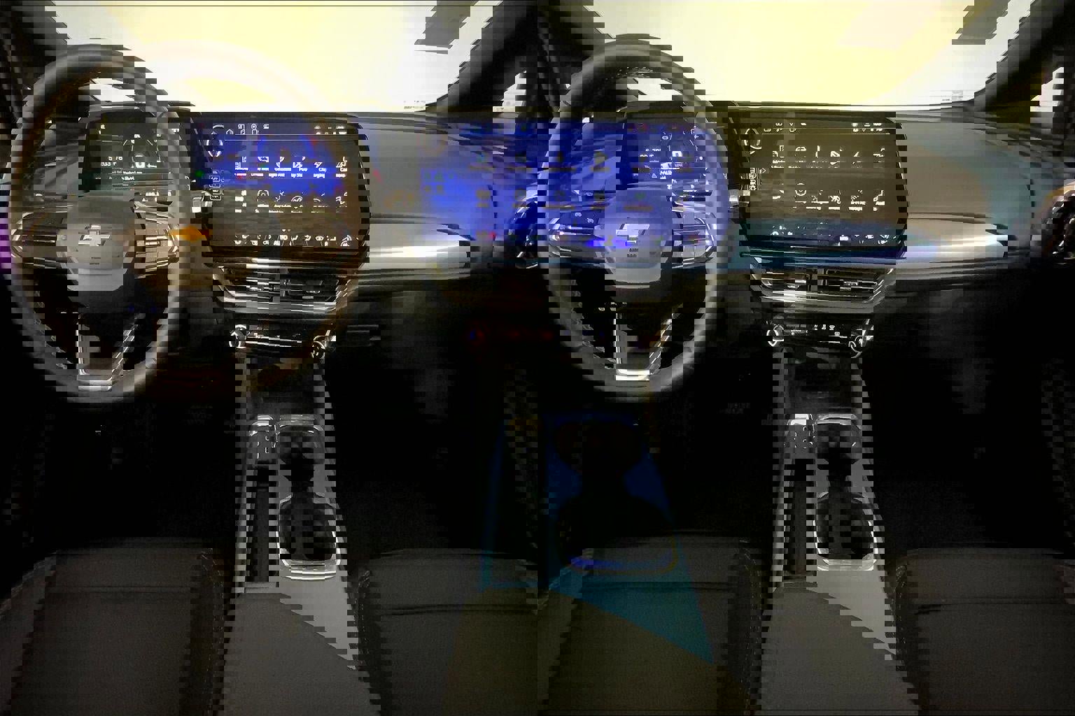 Used 2025 Chevrolet Equinox EV LT w/ Convenience Package FWD image 14