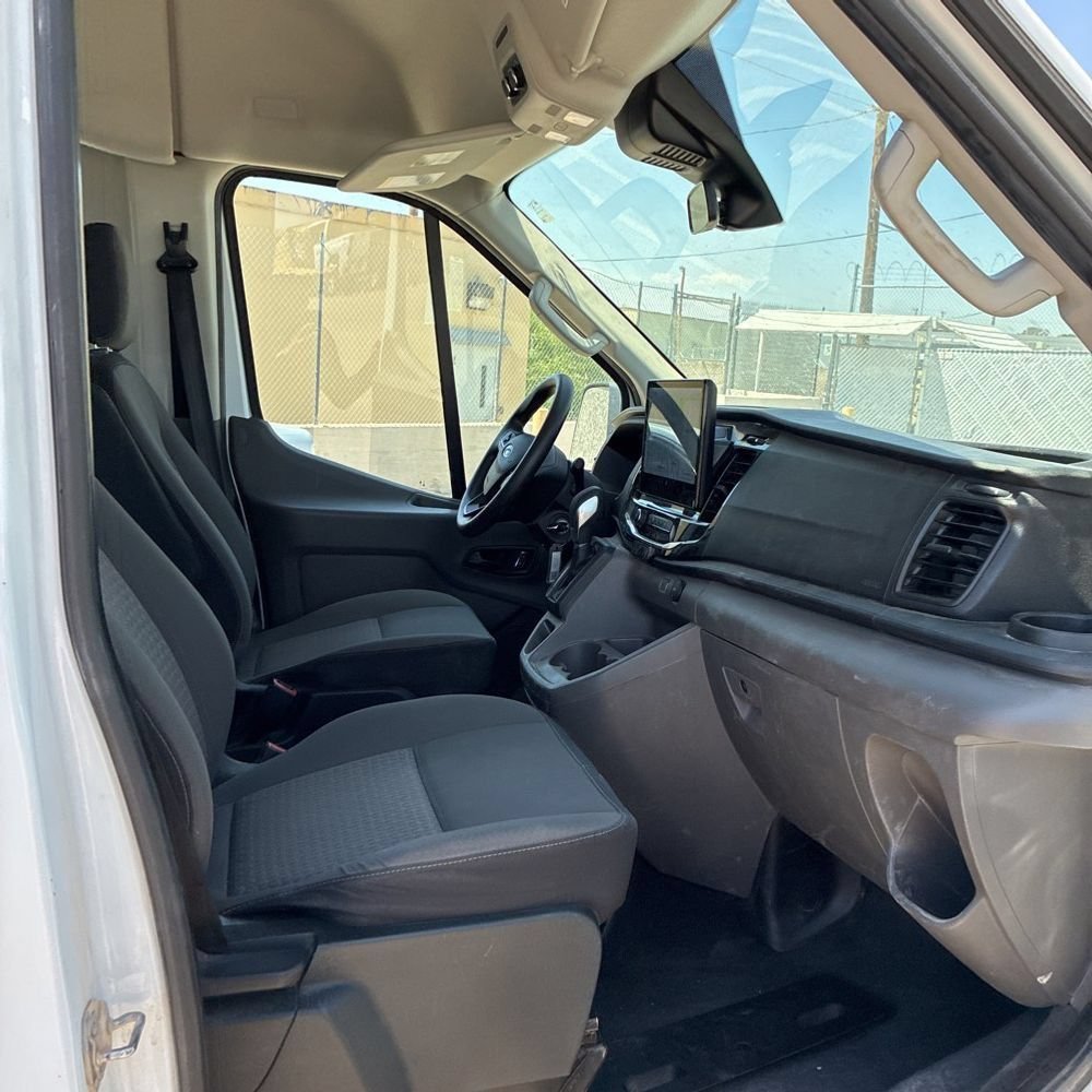 Used 2023 Ford Transit 350 XLT RWD image 6