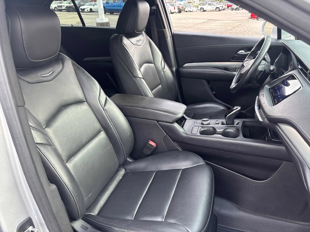 Used 2020 Cadillac XT4 Premium Luxury AWD/4WD image 27