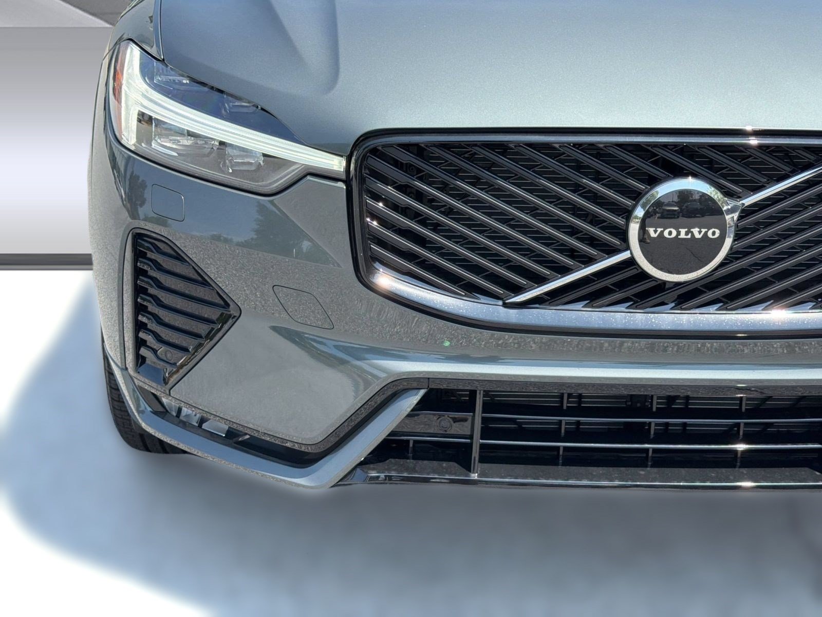 New 2026 Volvo XC60 B5 Core w/ Climate Package PRO AWD/4WD image 12