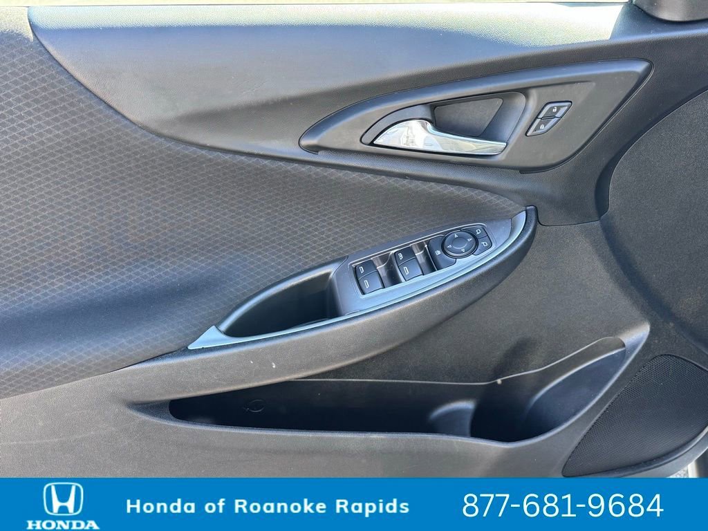 Used 2024 Chevrolet Malibu LT image 25