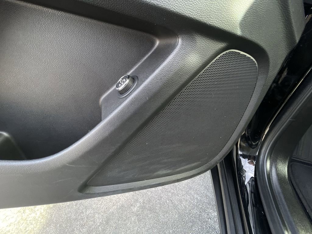 Certified 2023 Chevrolet Traverse LT image 23