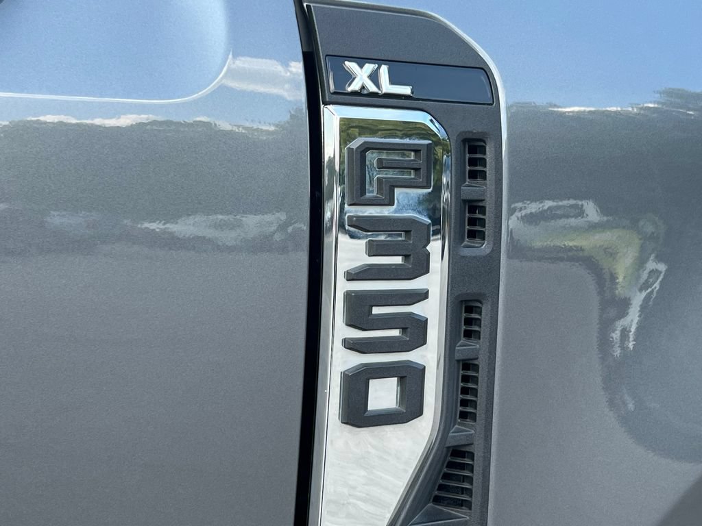 Used 2023 Ford F350 XL w/ 360-Degree Camera Package AWD/4WD image 23