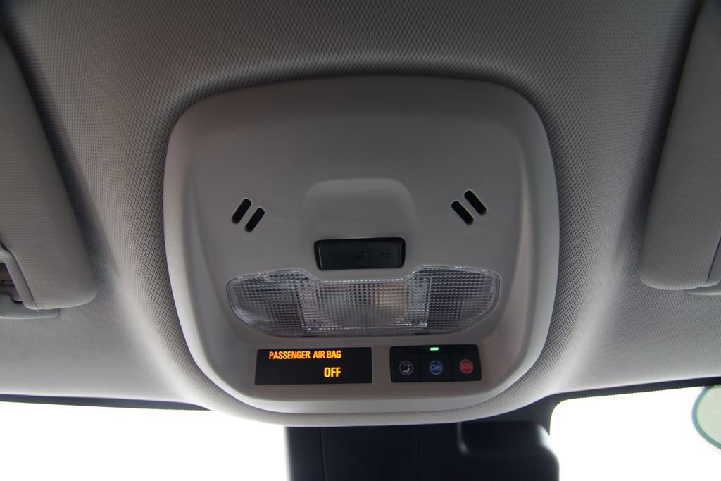 Used 2024 Chevrolet Trax LT w/ Driver Confidence Package FWD image 32
