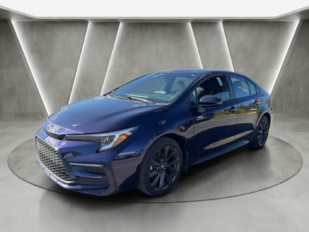 Used 2024 Toyota Corolla SE w/ SE Convenience Package FWD image 3