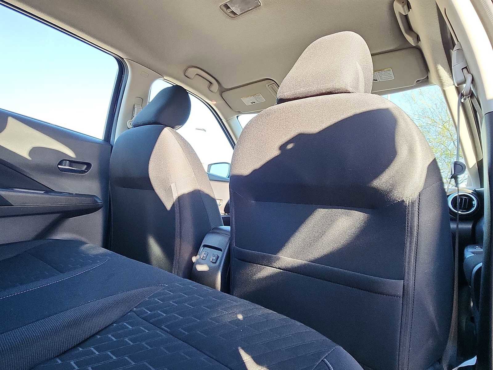 Used 2024 Nissan Kicks SV image 16