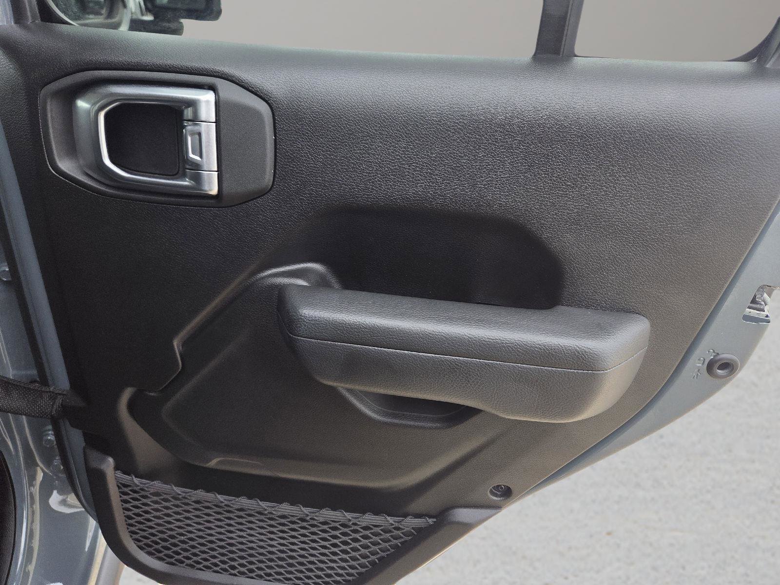 Used 2025 Jeep Wrangler Willys image 64