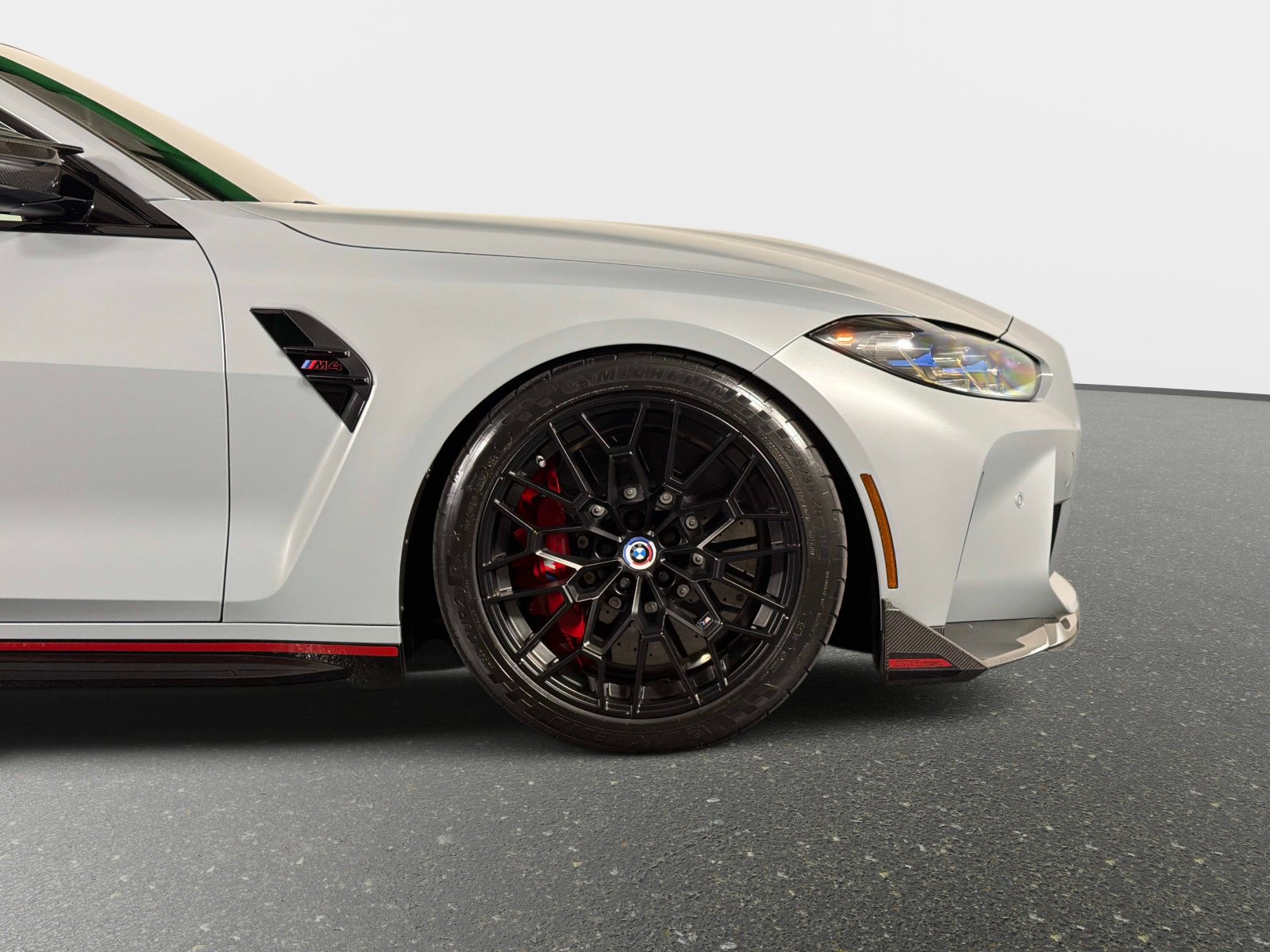 Used 2023 BMW M4 CSL RWD image 4