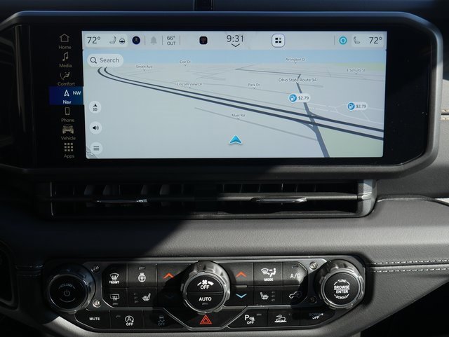 Used 2024 Jeep Wrangler Sahara w/ Technology Group image 5