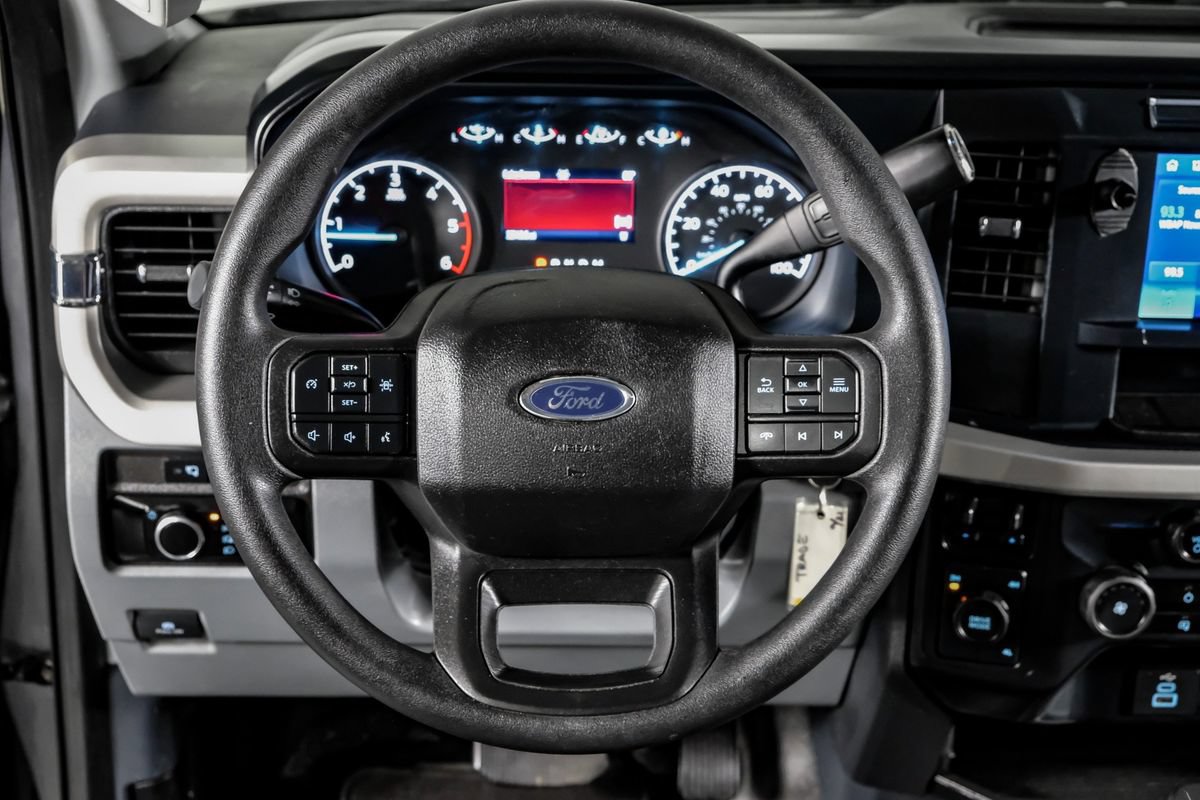 Used 2024 Ford F350 XLT AWD/4WD image 16