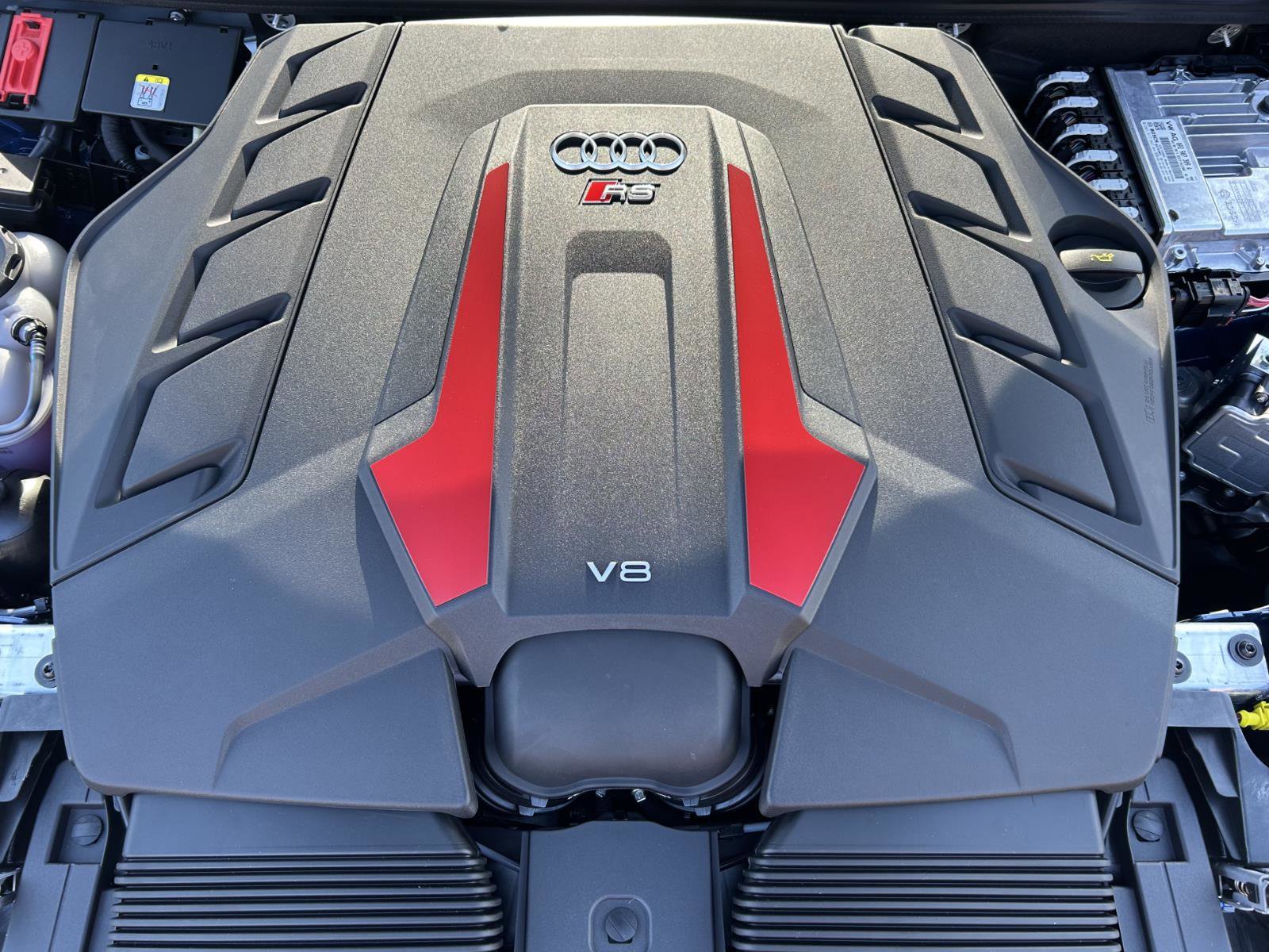 New 2026 Audi RS Q8 performance image 12